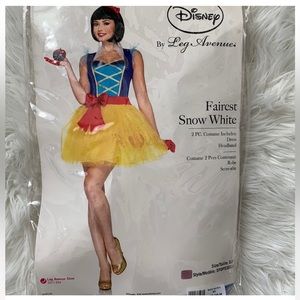 Snow white costume